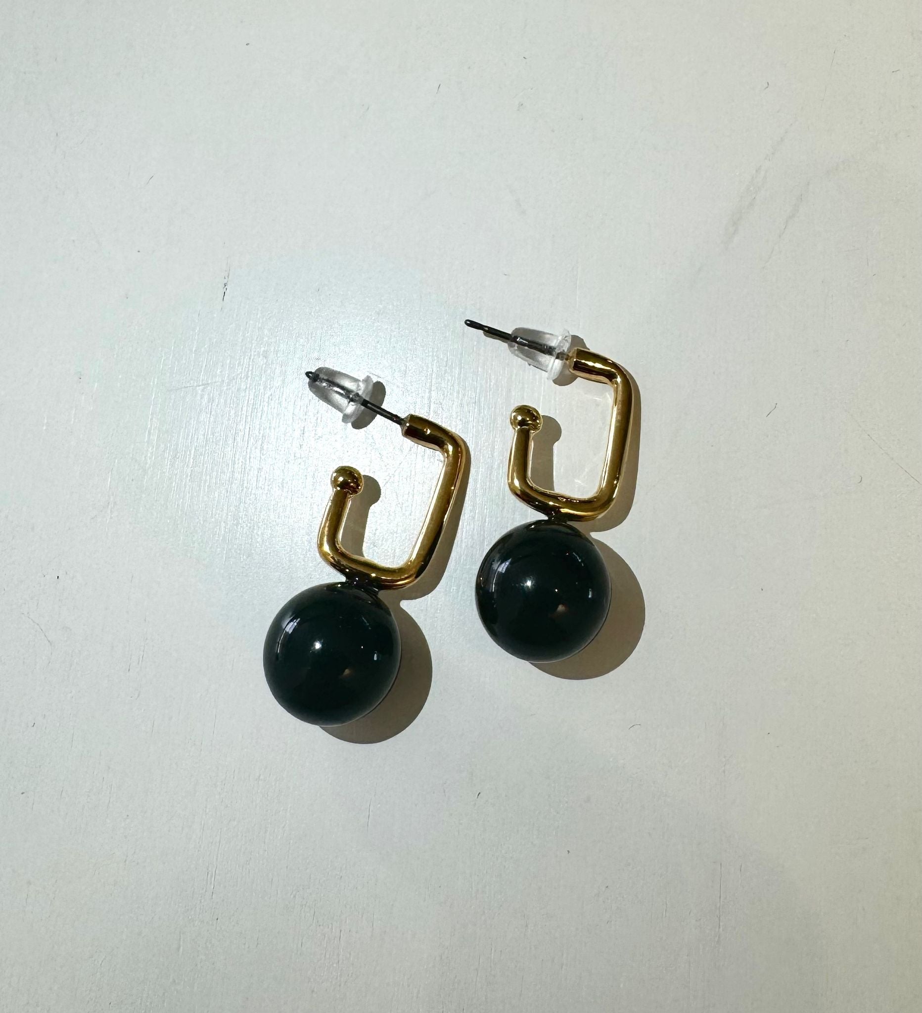 اقراط دانون