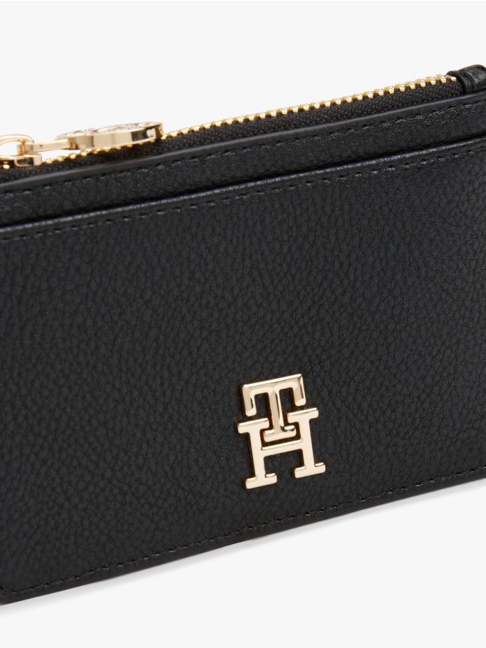 محفظة تومي هيلفيجر Th Monogram Plaque Card Holder