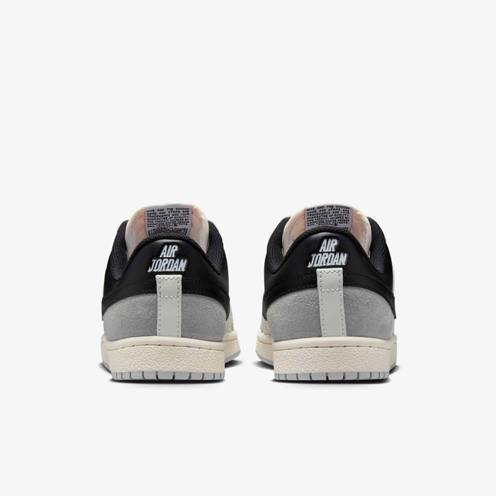 حذاء سنيكر نايك Air Jordan Skyline Low