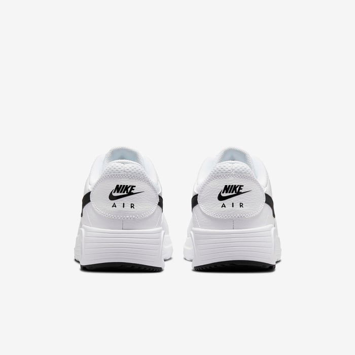 Nike Sneaker
