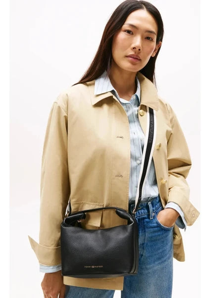 حقيبة تومي هيلفيجر Logo Webbing Strap Crossbody