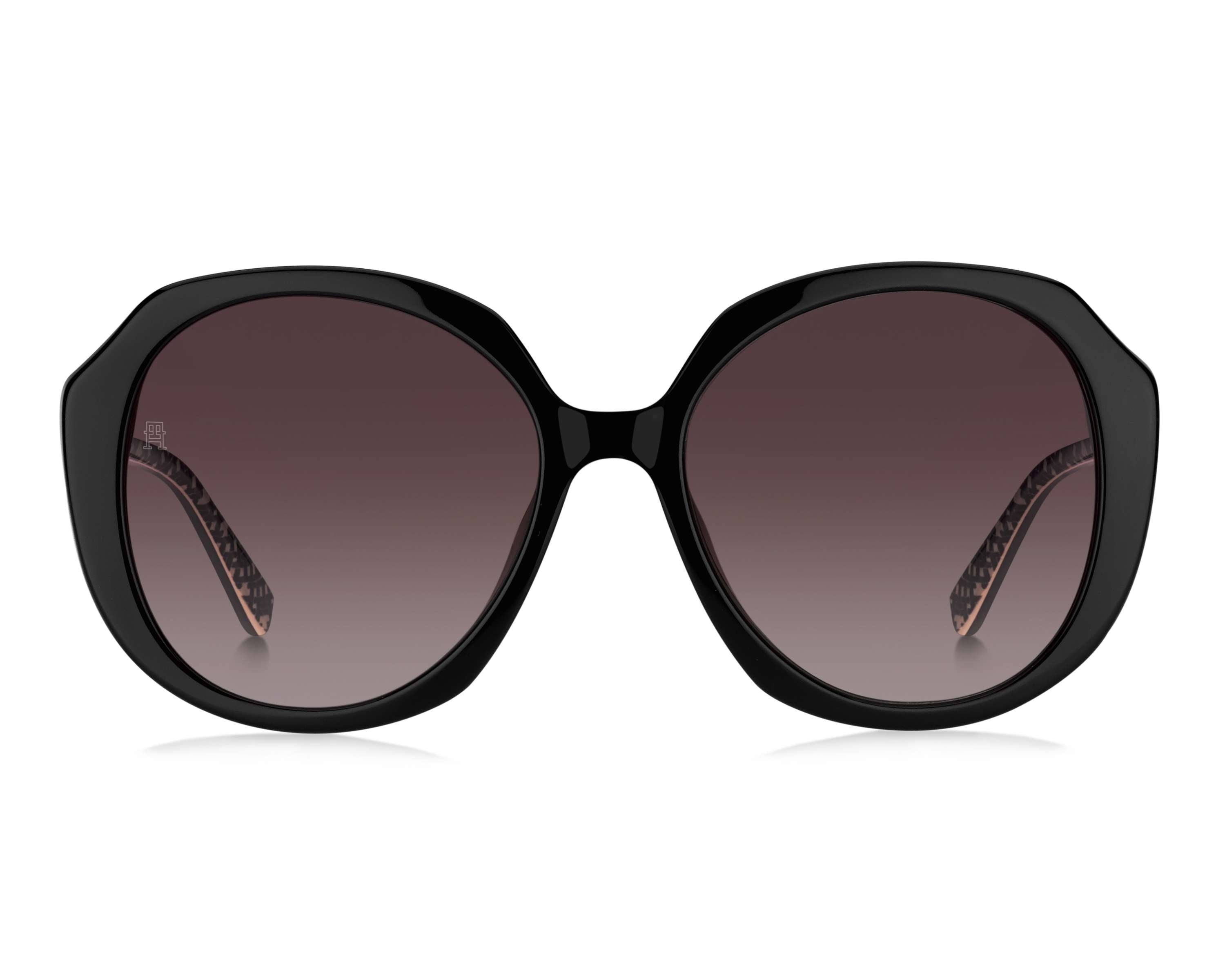 نظارات شمس تومي هيلفيجر