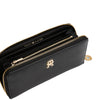 محفظة تومي هيلفيجر Monogram Wallet With Zipper