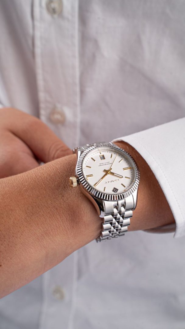 ساعة جانت Sussex