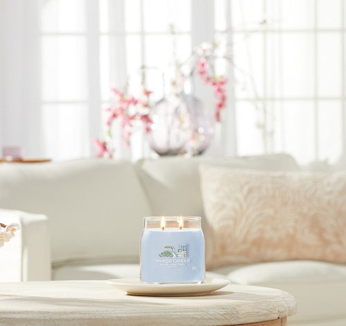 شمعة معطرة يانكي كاندل A Calm & Quiet Place Signature