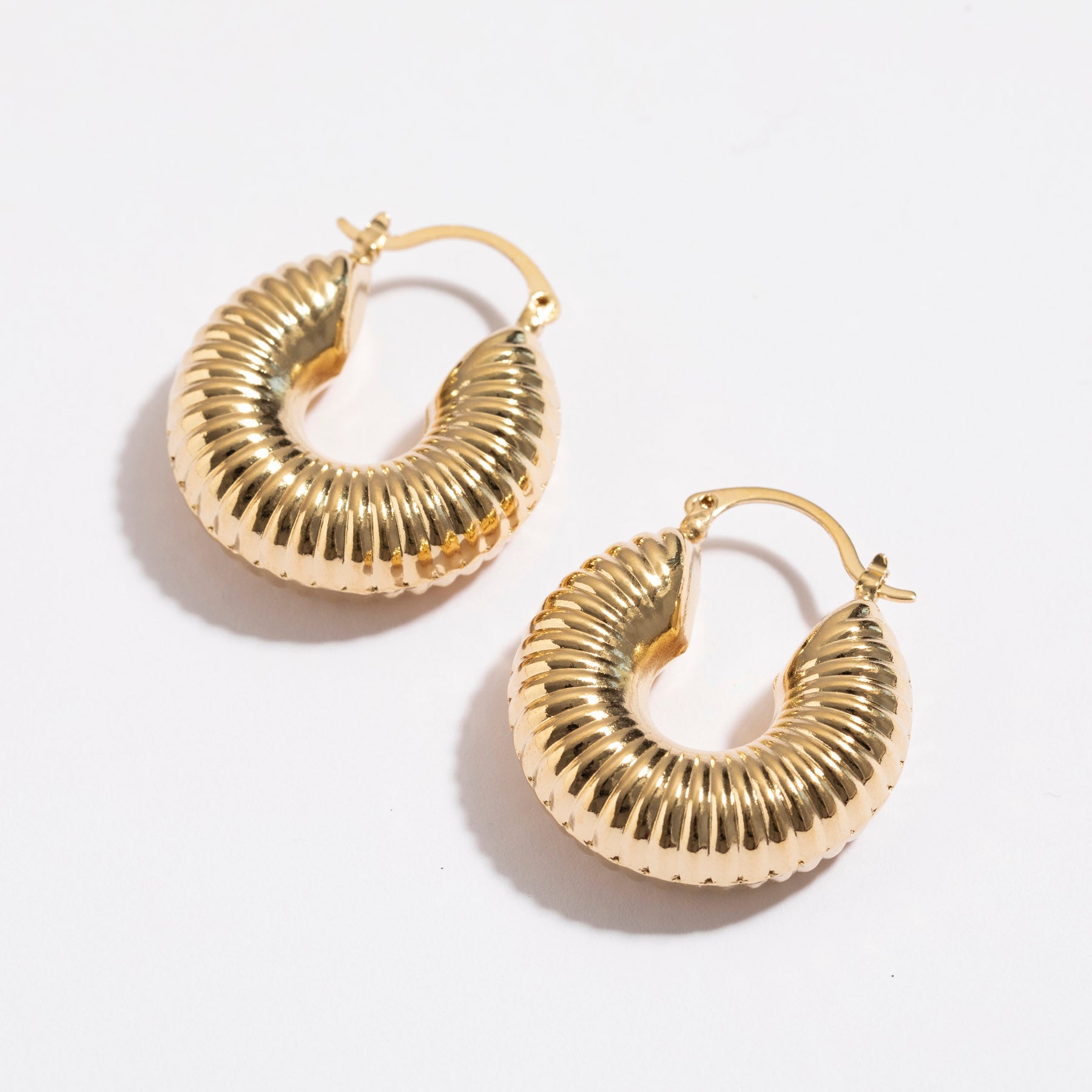 اقراط دانون